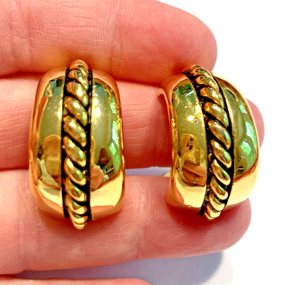 Vintage Clip On Earrings Chunky Goldtone Rope Textured Faux Hoop Boss Lady Y2K - Picture 6 of 7